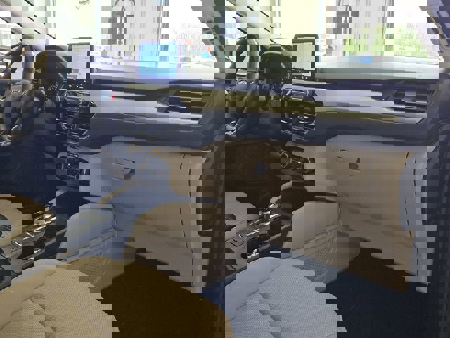 Used 2022 Ford Escape SEL image 5