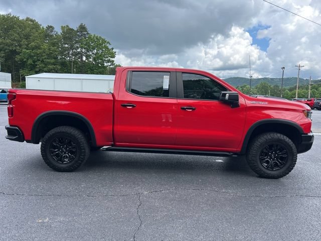 Used 2023 Chevrolet Silverado 1500 ZR2 AWD/4WD image 2