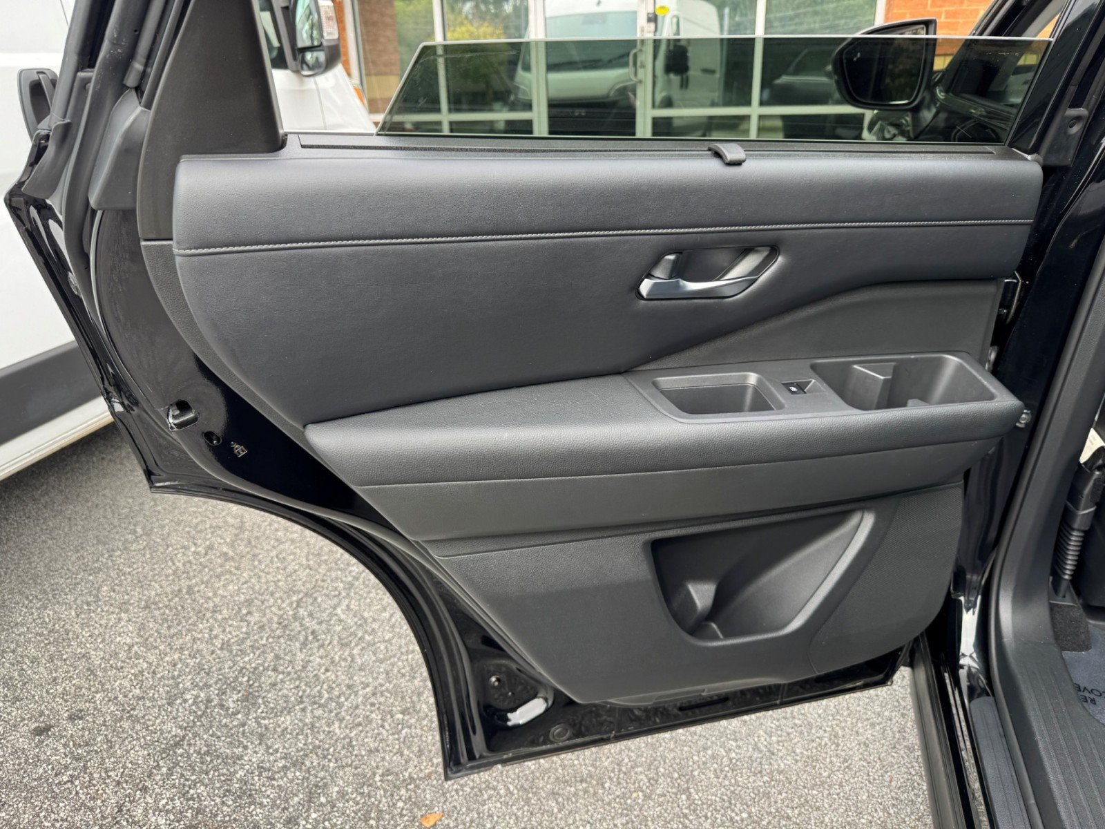 Used 2022 Nissan Pathfinder SL w/ SL Premium Package FWD image 41