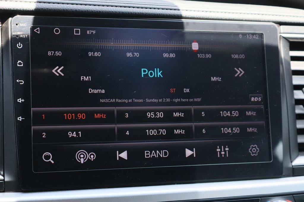 Used 2019 Toyota Highlander XLE FWD image 15