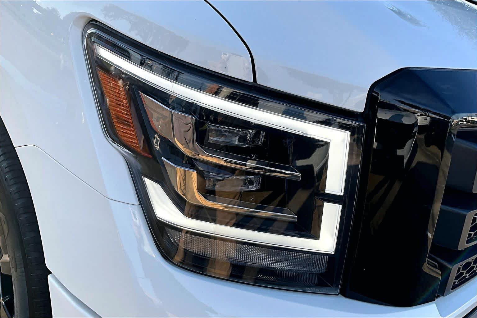 Certified 2023 Nissan Titan SV w/ SV Convenience Package RWD image 28