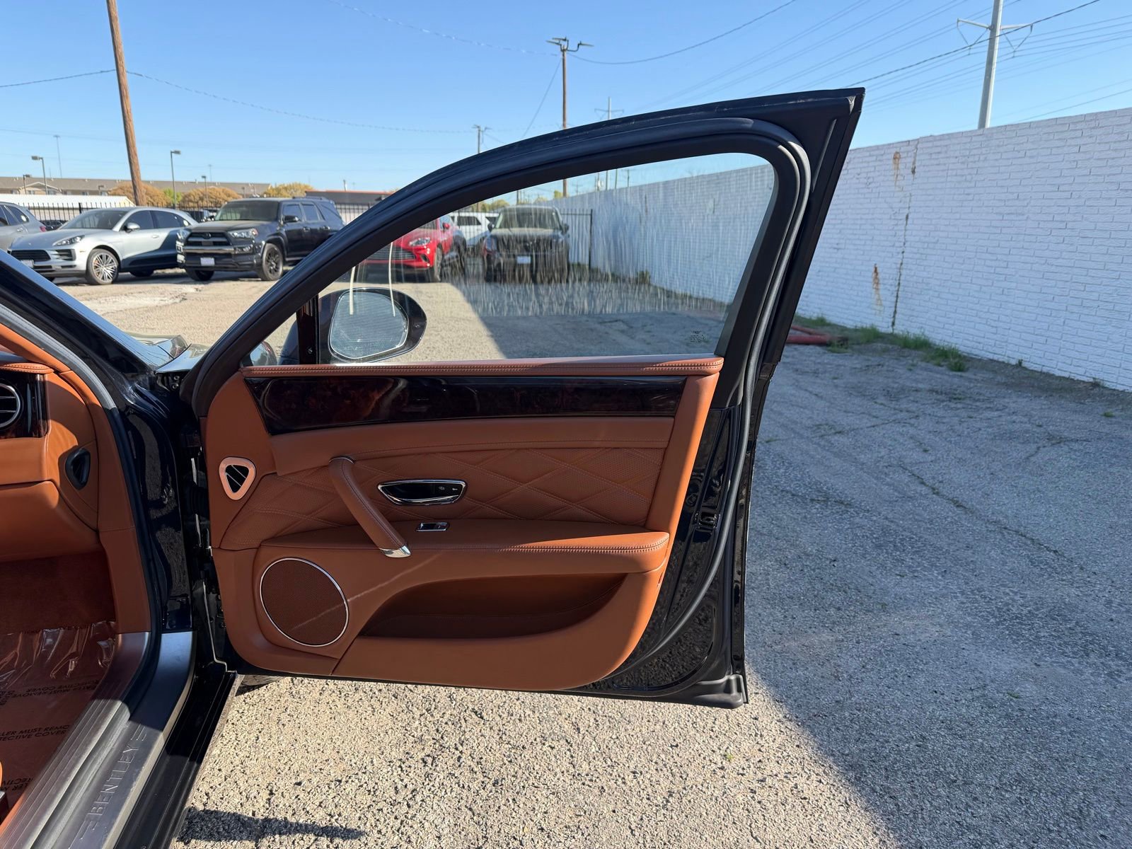 Used 2016 Bentley Flying Spur V8 image 22