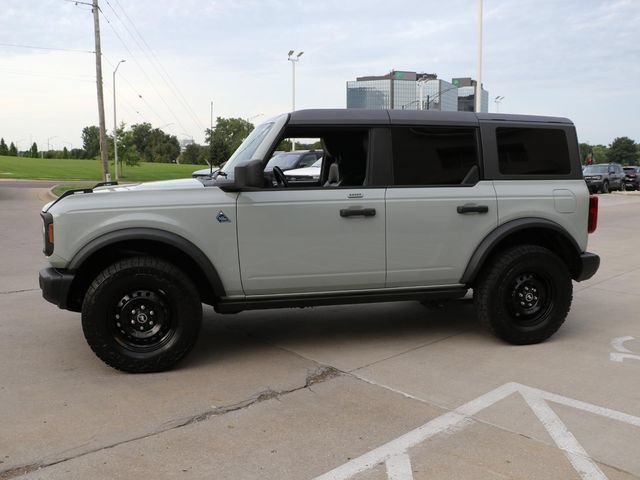 Used 2022 Ford Bronco Black Diamond AWD/4WD image 4