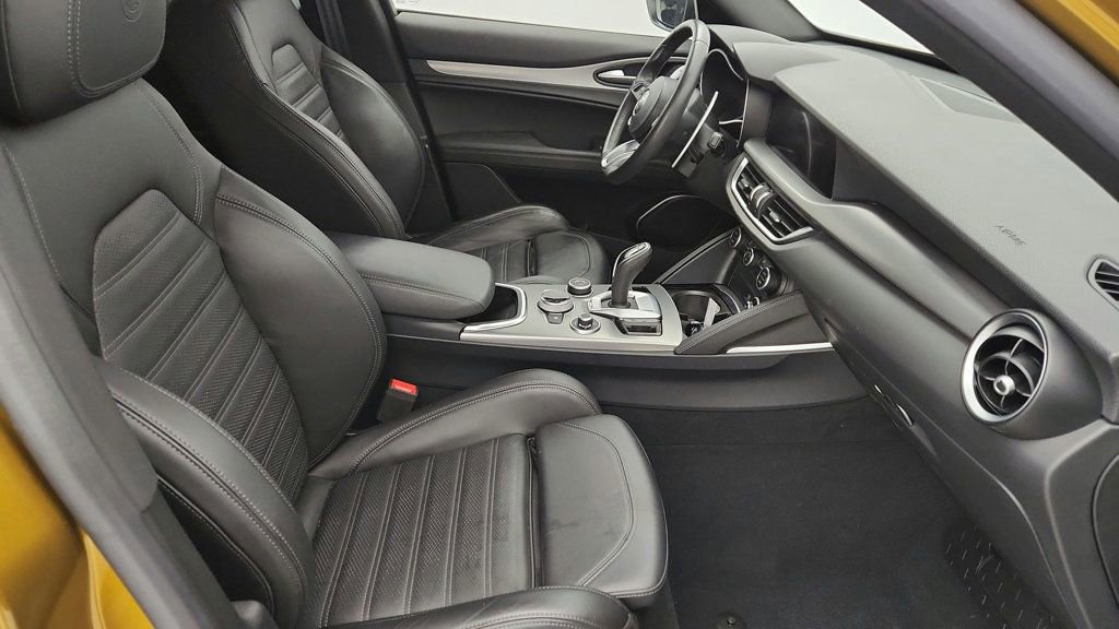 Used 2023 Alfa Romeo Stelvio Veloce image 62