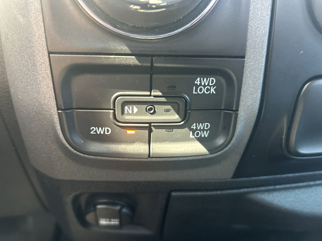 Used 2018 RAM 1500 Express image 26