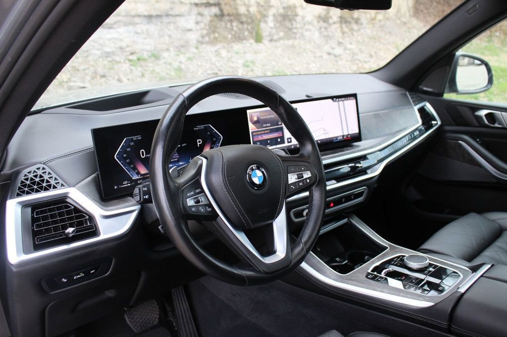 Used 2025 BMW X5 xDrive40i image 18