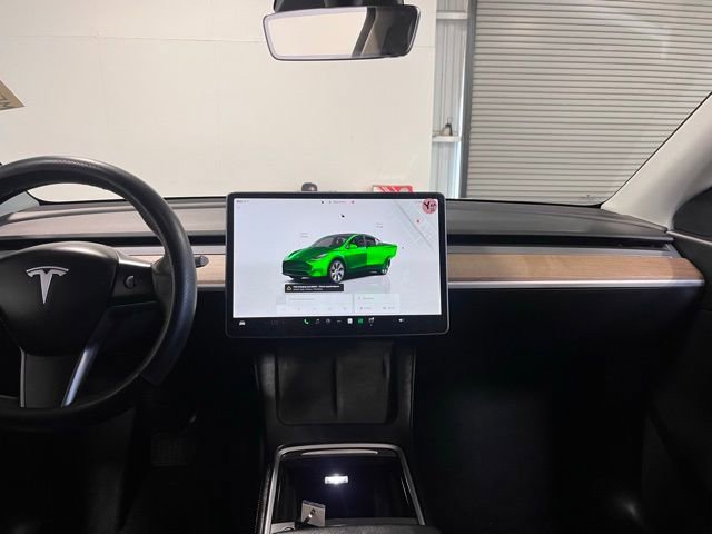 Used 2022 Tesla Model Y Long Range image 20