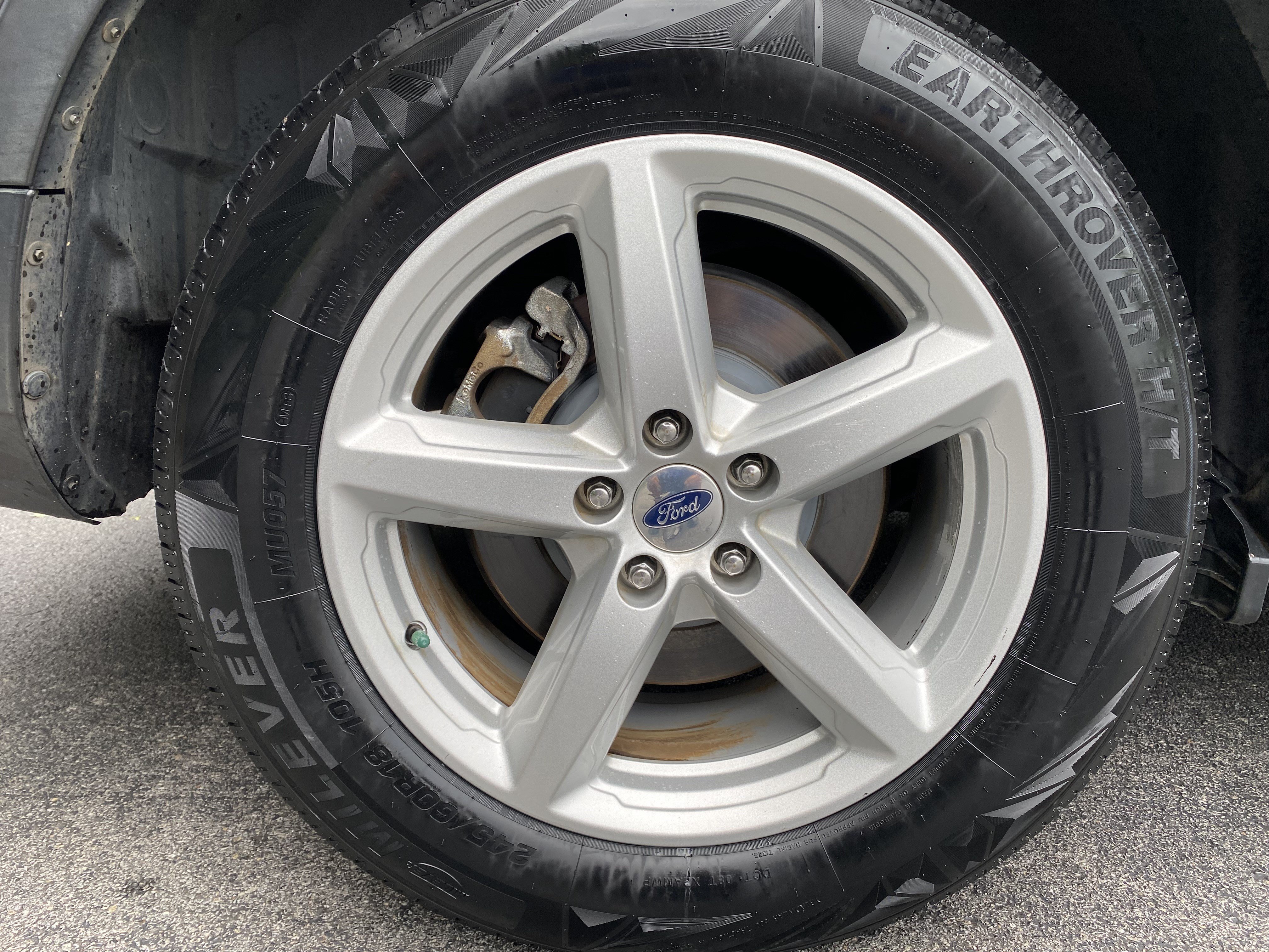 Used 2018 Ford Explorer XLT w/ Equipment Group 202A FWD image 40