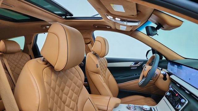 Used 2025 Genesis GV80 3.5T Prestige image 23