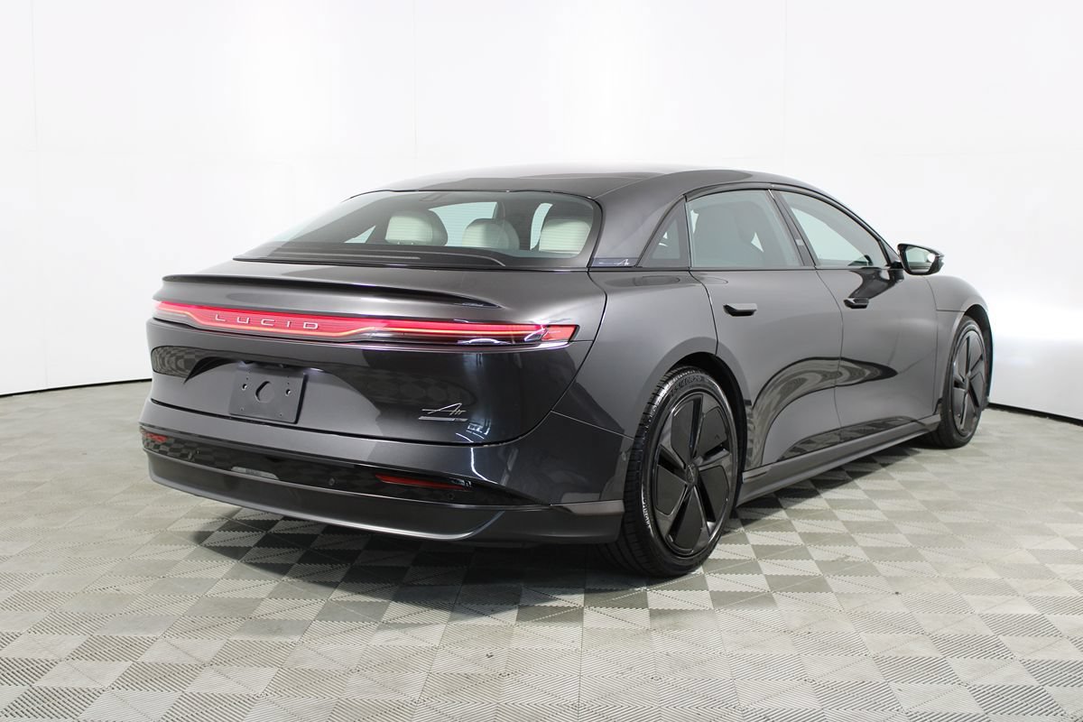Used 2023 Lucid Air Touring AWD/4WD image 39