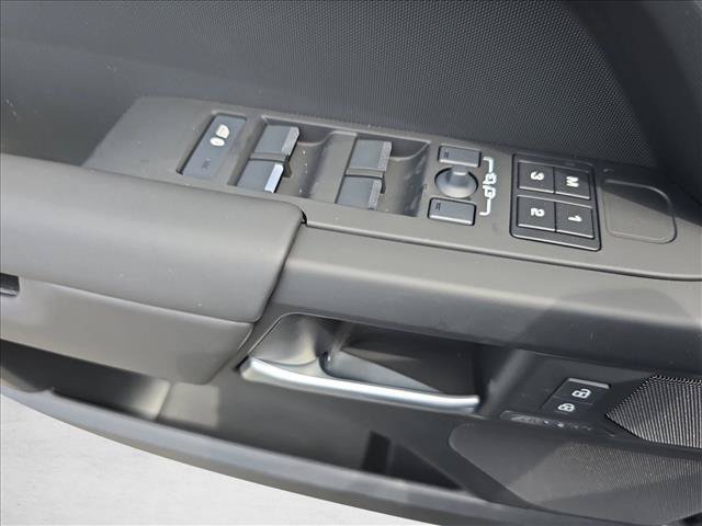 New 2026 Land Rover Defender 130 S AWD/4WD image 28