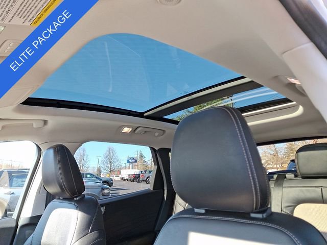 Certified 2022 Ford Escape Titanium w/ Titanium Elite Package image 14