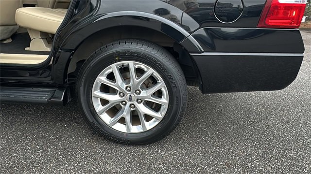 Used 2017 Ford Expedition Limited image 19