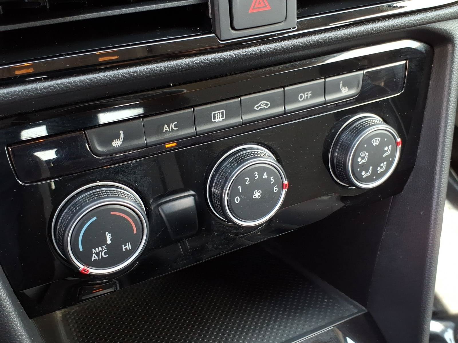 Certified 2024 Volkswagen Taos S AWD/4WD image 30