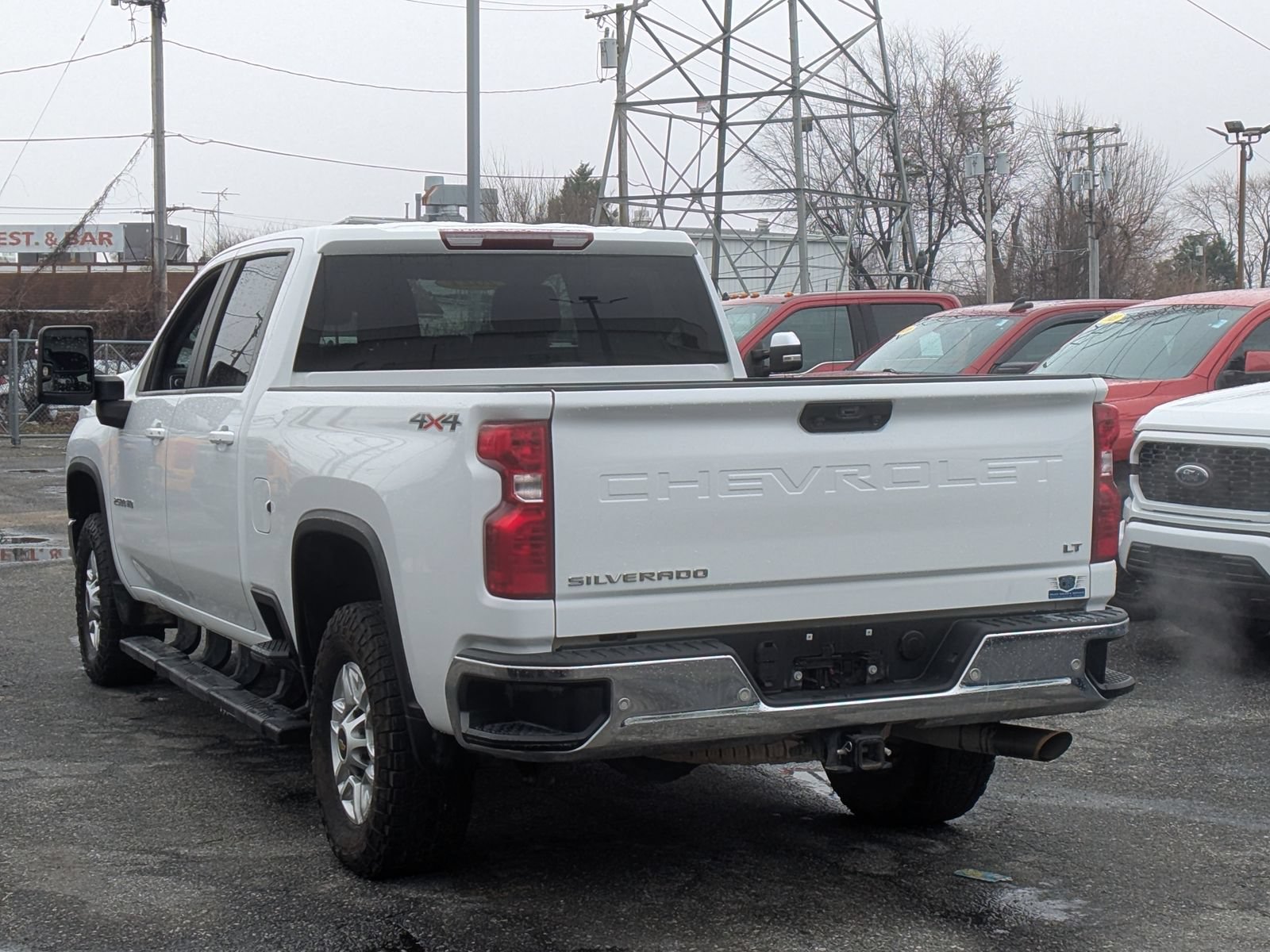 Used 2021 Chevrolet Silverado 2500 LT w/ Convenience Package AWD/4WD image 3