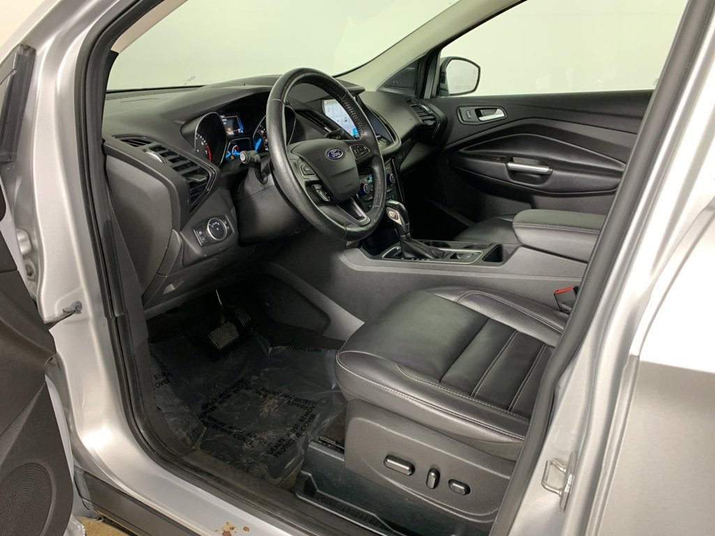 Used 2019 Ford Escape Titanium image 29
