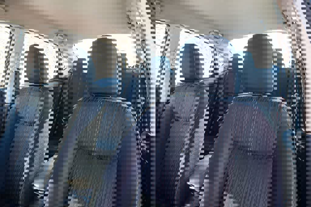 Used 2016 Nissan Sentra SV image 17