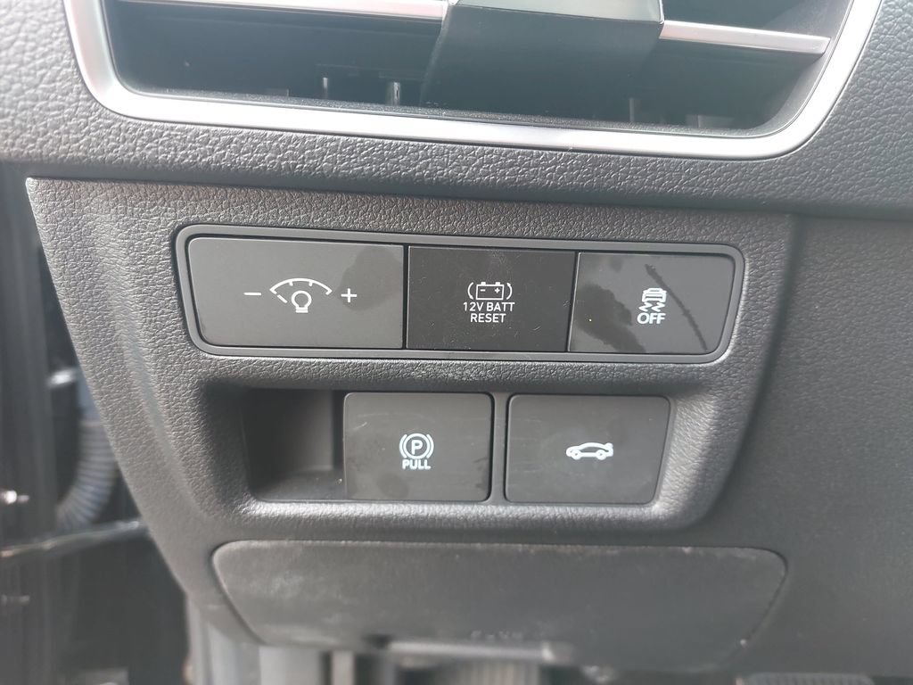 Certified 2025 Hyundai Sonata SEL FWD image 25