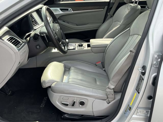 Used 2018 Genesis G80 5.0 Ultimate RWD image 13