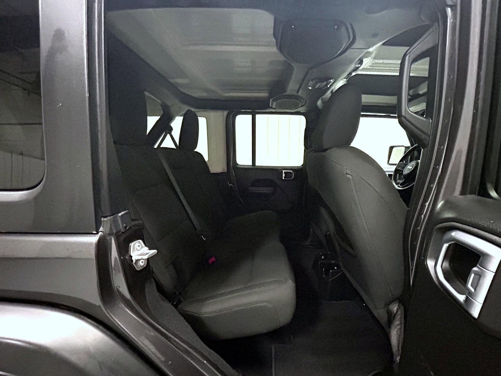 Used 2020 Jeep Wrangler Unlimited Sport S AWD/4WD image 18