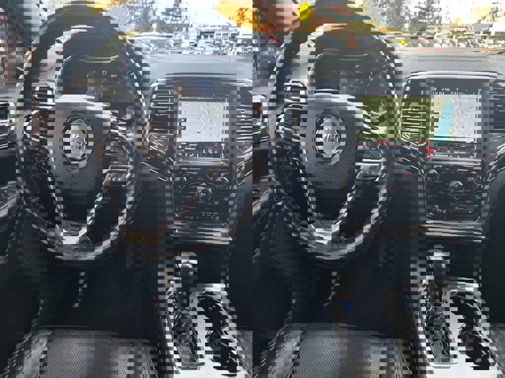 Used 2018 Jeep Grand Cherokee High Altitude image 11