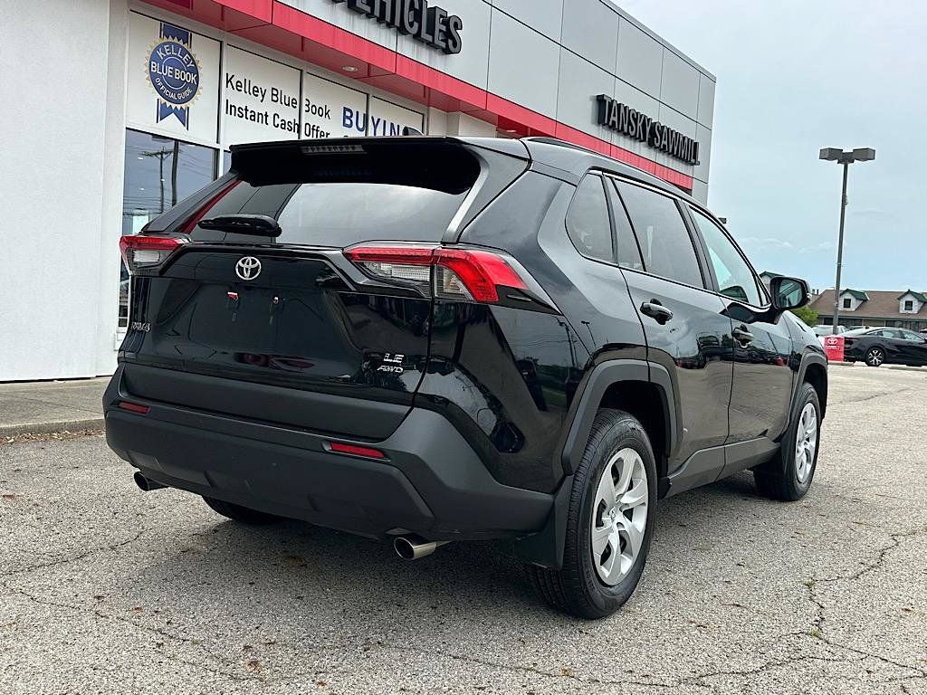 Certified 2021 Toyota RAV4 LE w/ Carpet Mat Package (TMS) AWD/4WD image 5