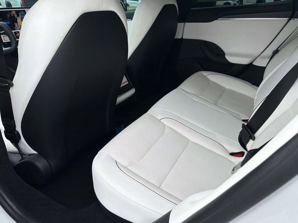 Used 2022 Tesla Model S Plaid image 30