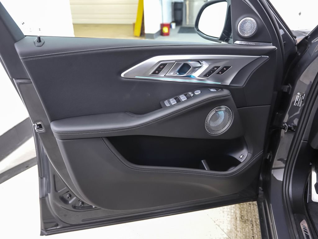 New 2026 BMW XM Label Red image 9