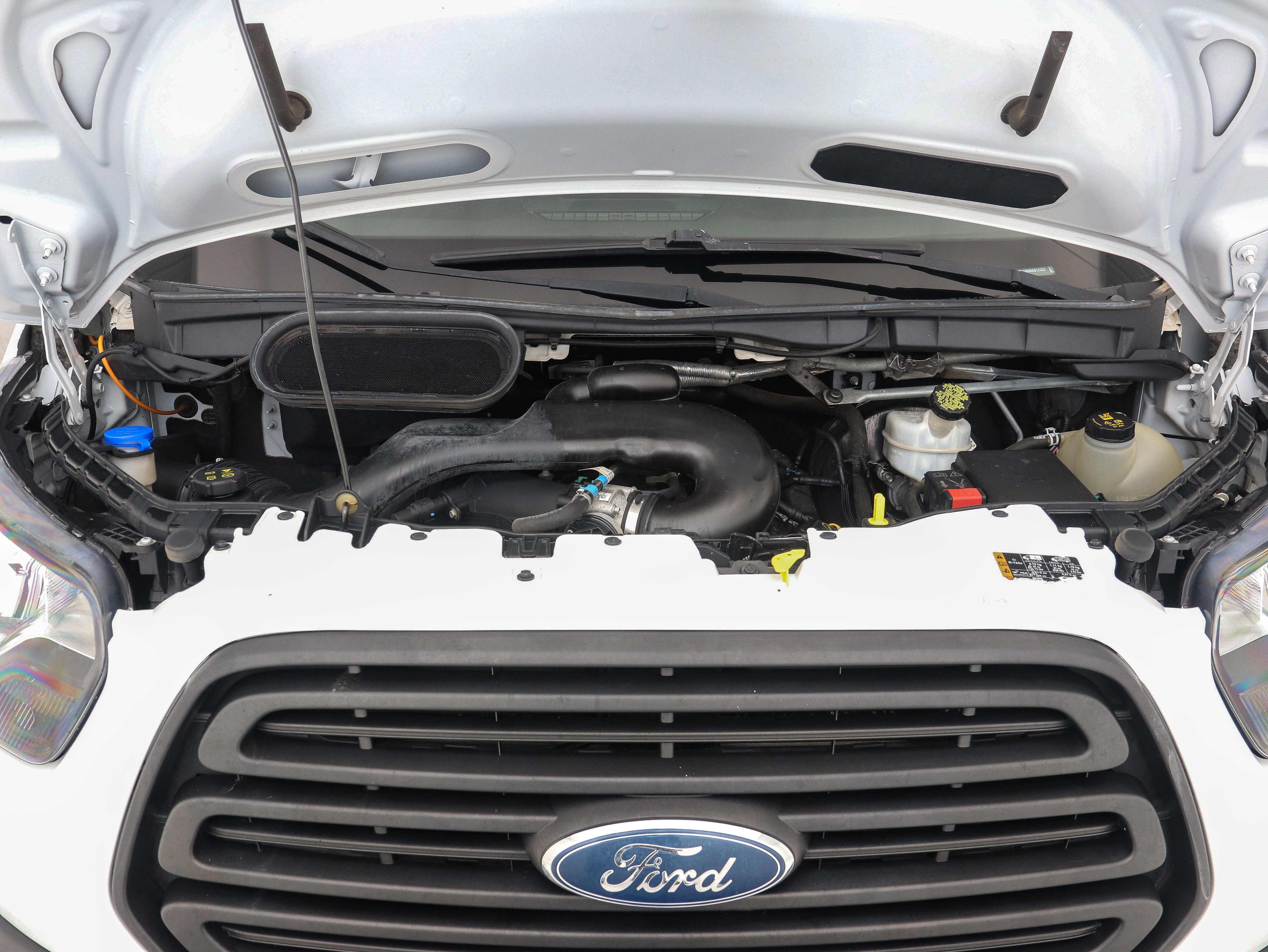 Used 2019 Ford Transit 350 XL image 29