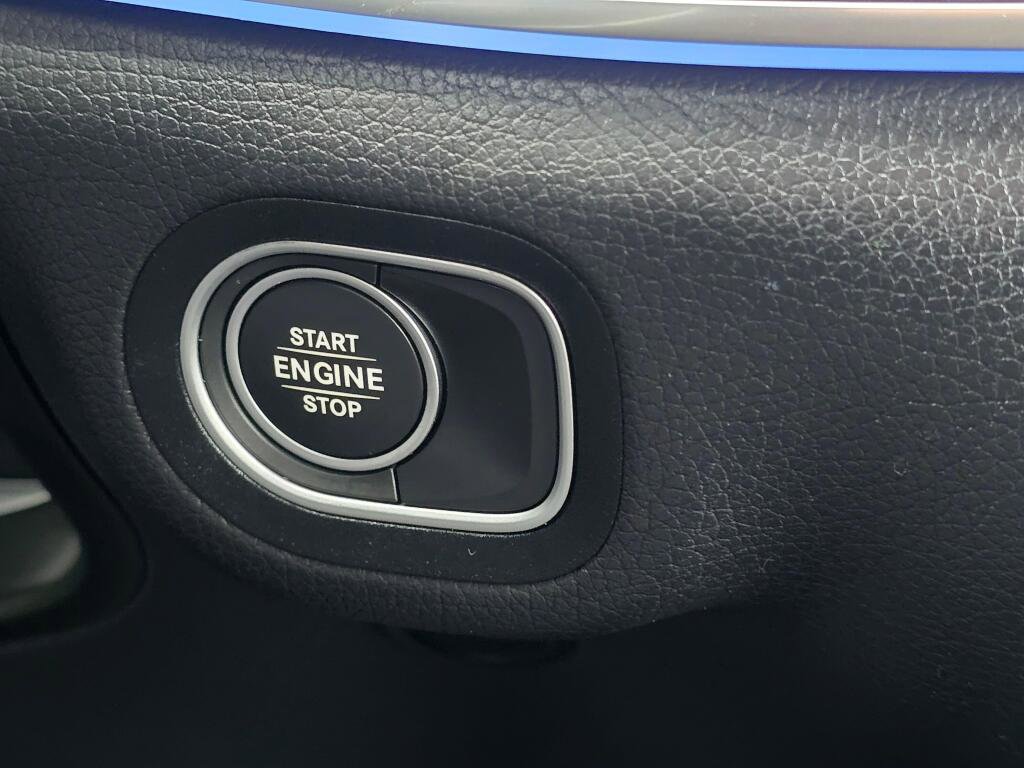 Used 2025 Mercedes-Benz GLE 450e 4MATIC image 40