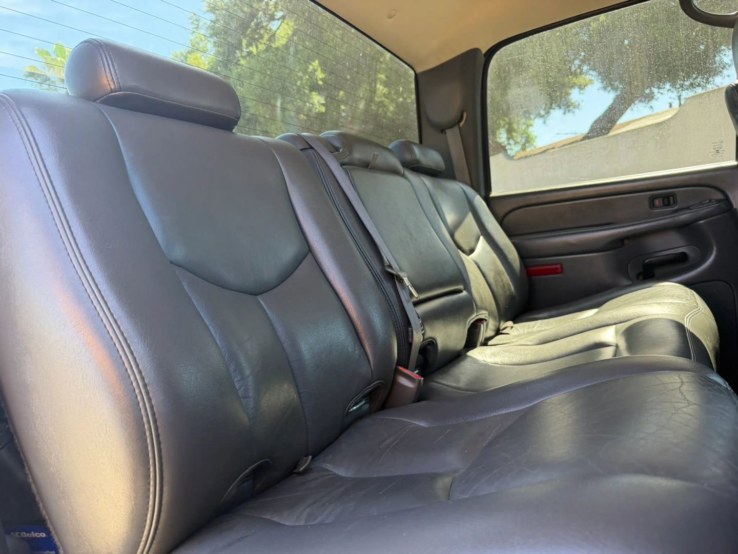 Used 2005 Chevrolet Silverado 2500 LT w/ Heavy-Duty Power Package AWD/4WD image 19