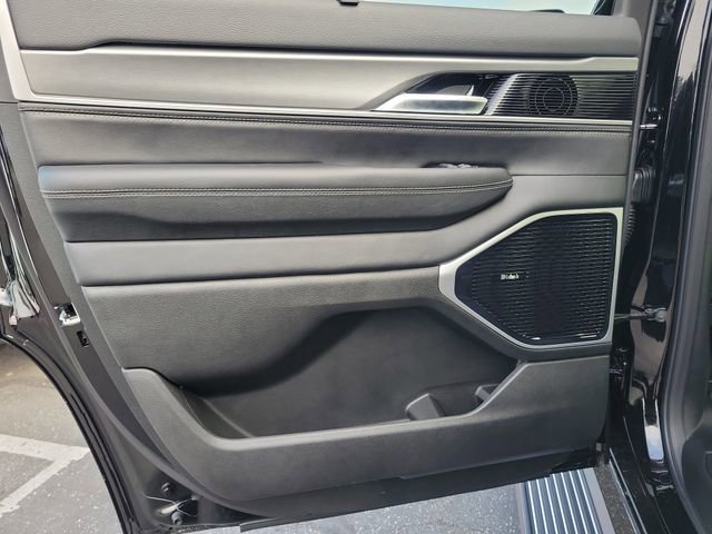 New 2026 Jeep Grand Wagoneer Limited image 14