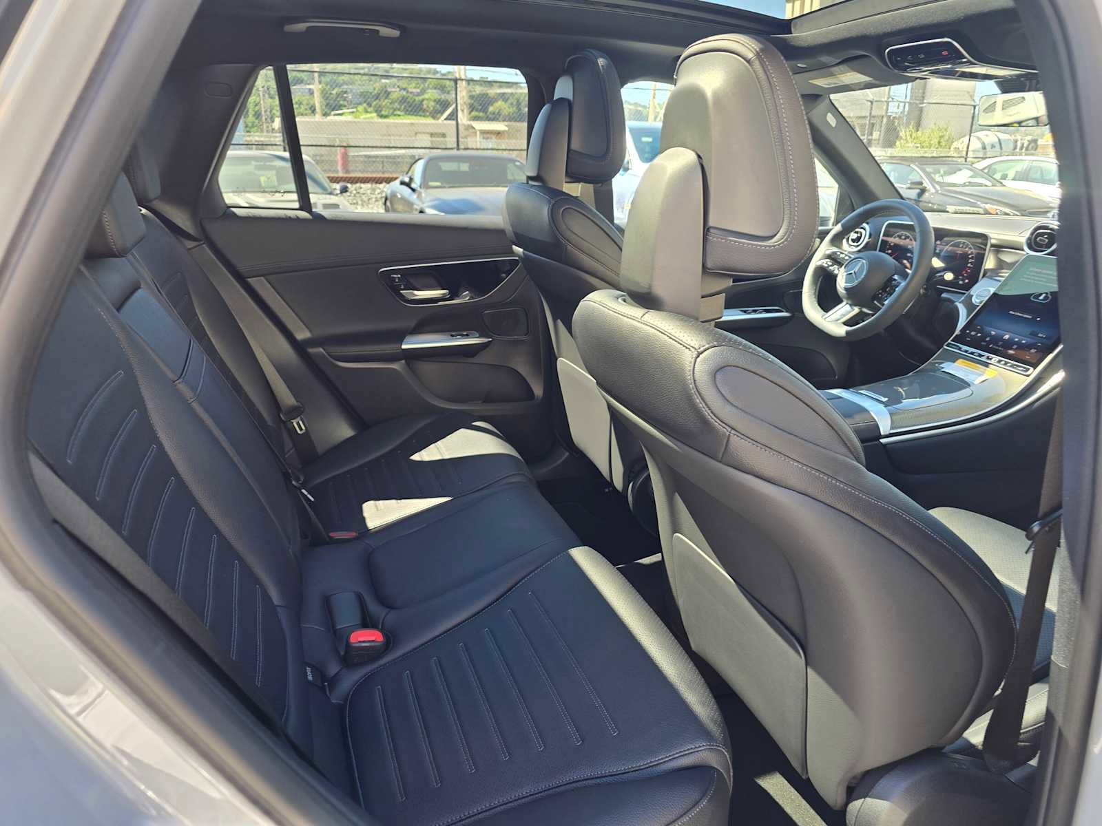 New 2026 Mercedes-Benz GLC 350e 4MATIC image 13
