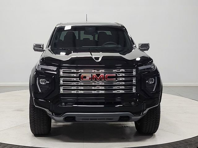 Used 2025 GMC Canyon Denali AWD/4WD image 2