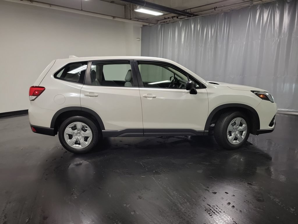 Used 2023 Subaru Forester AWD/4WD image 9