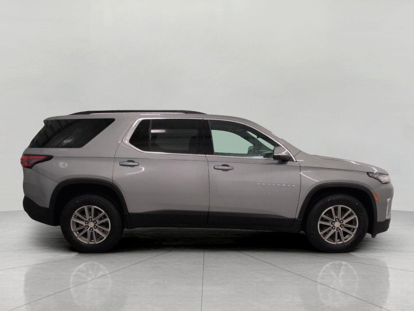 Used 2023 Chevrolet Traverse LT w/ LPO, Floor Liner Package AWD/4WD image 12