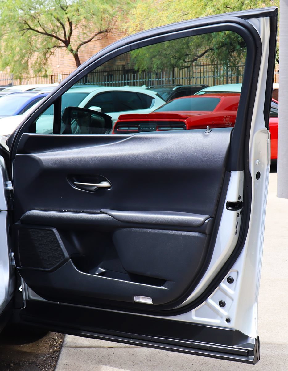 Used 2019 Lexus UX 200 w/ Premium Package FWD image 30