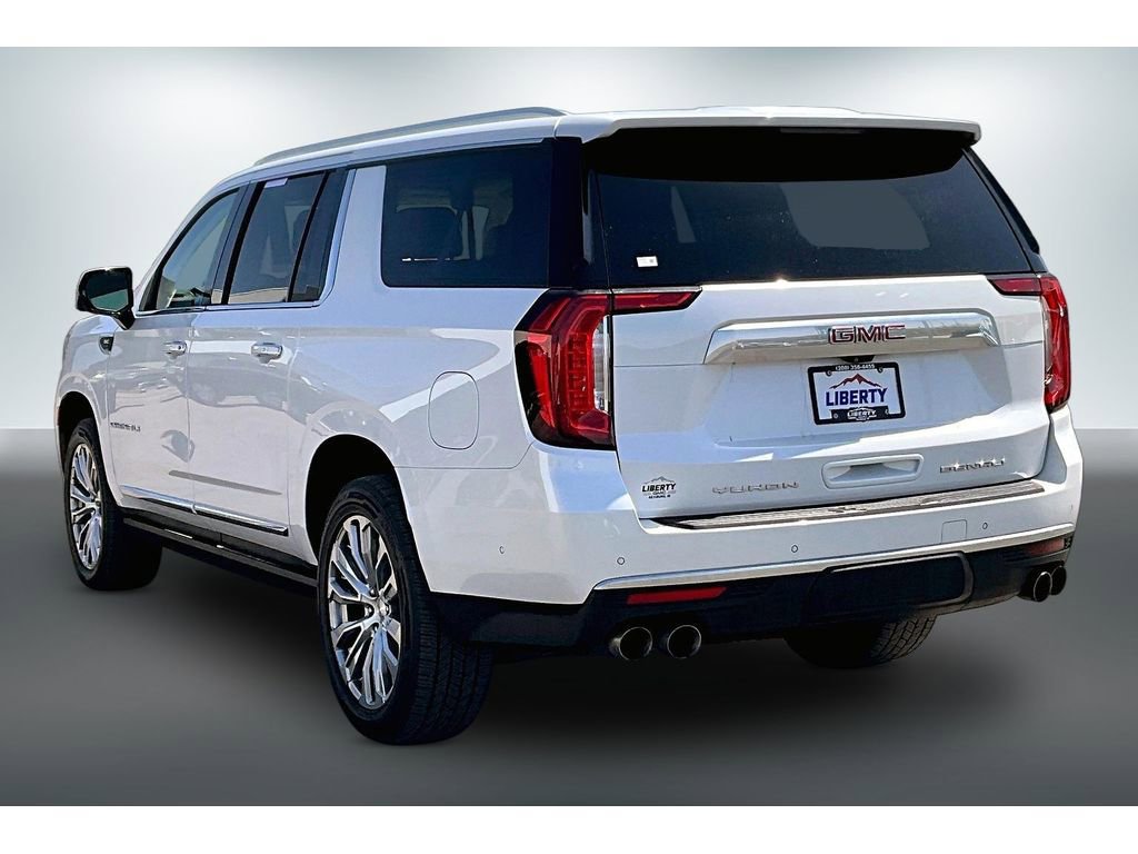 Used 2023 GMC Yukon XL Denali w/ Denali Reserve Package AWD/4WD image 4
