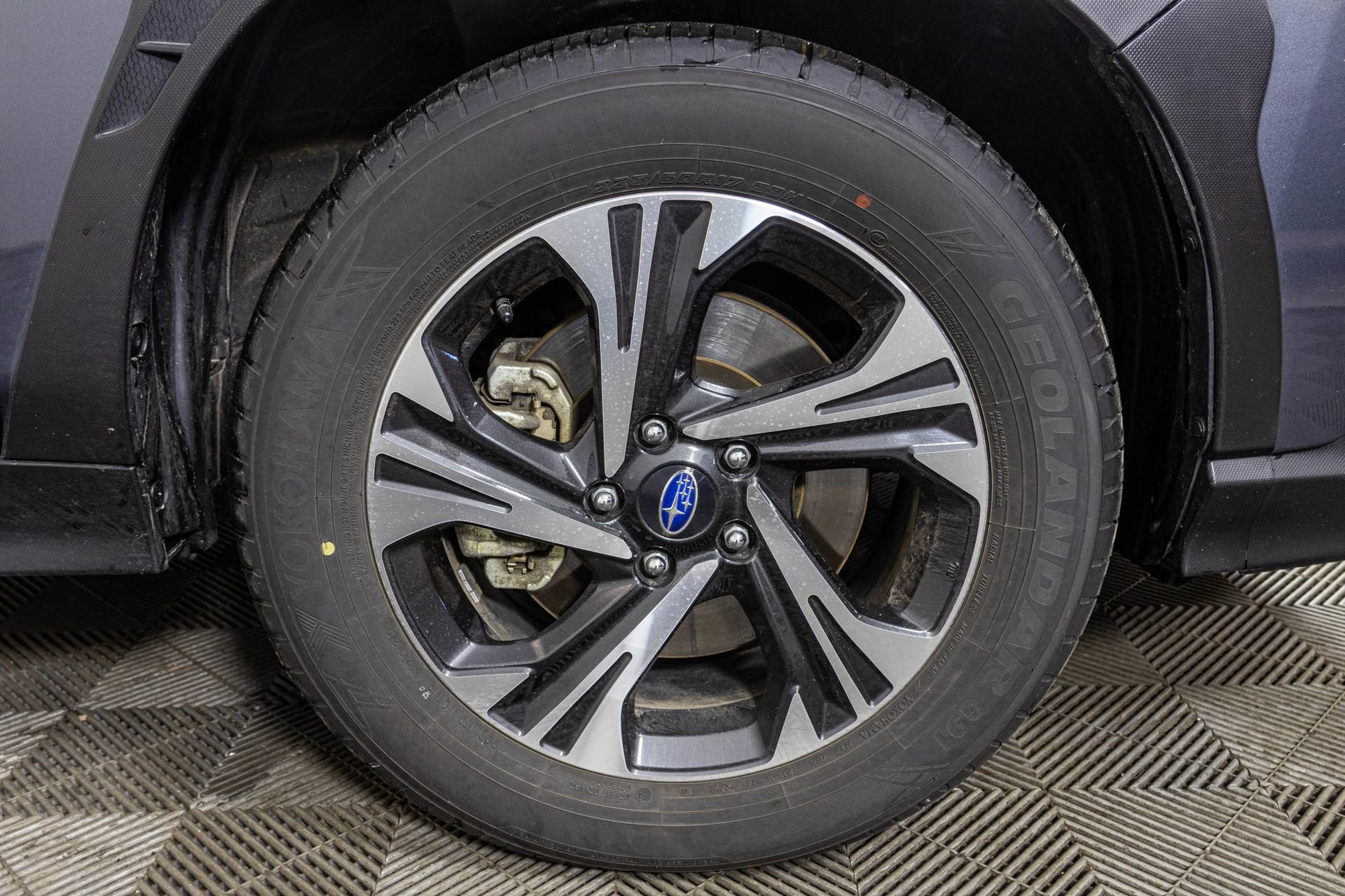 Used 2025 Subaru Crosstrek 2.0i Premium image 48