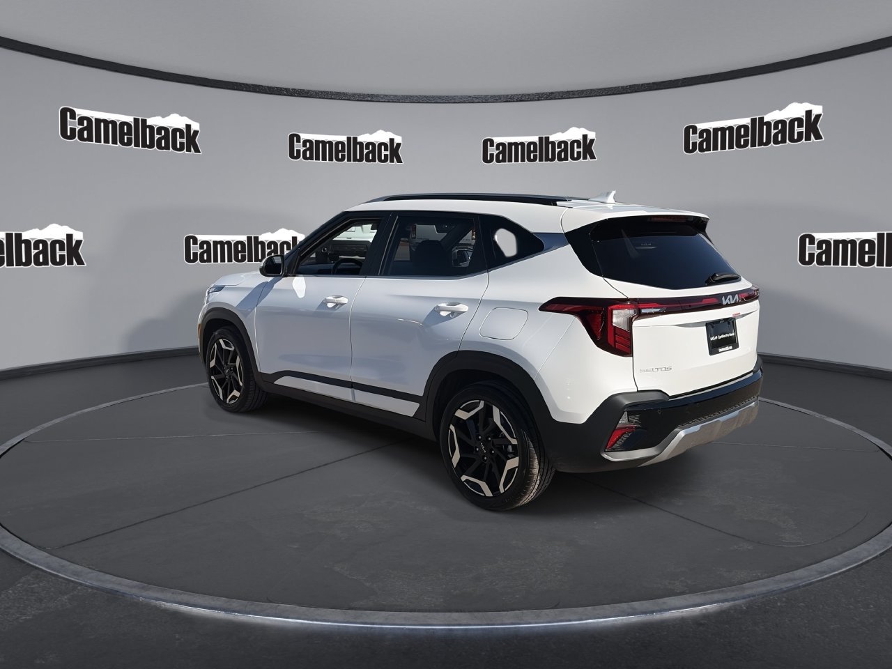 Used 2026 Kia Seltos SX w/ SX Sunroof Package AWD/4WD image 5