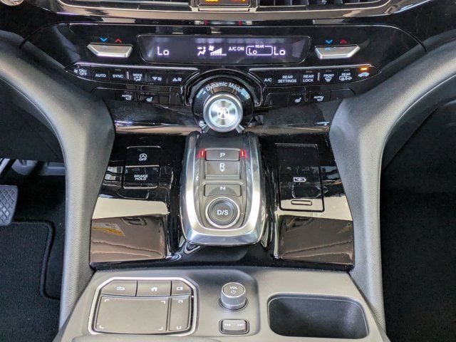 Used 2022 Acura MDX FWD image 17