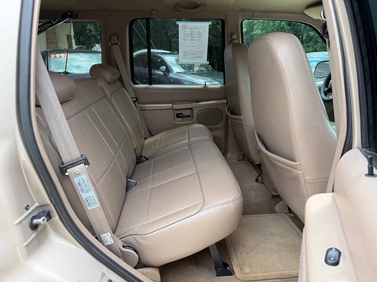 Used 1997 Ford Explorer XLT AWD/4WD image 11