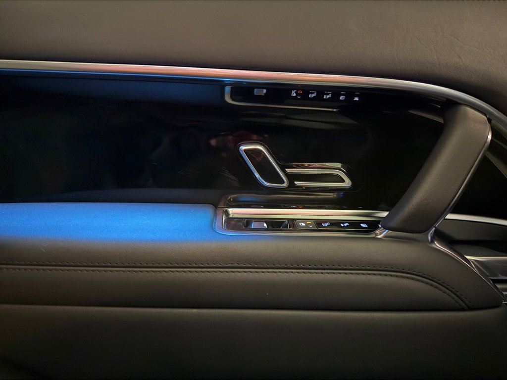 Used 2022 Land Rover Range Rover SE image 32