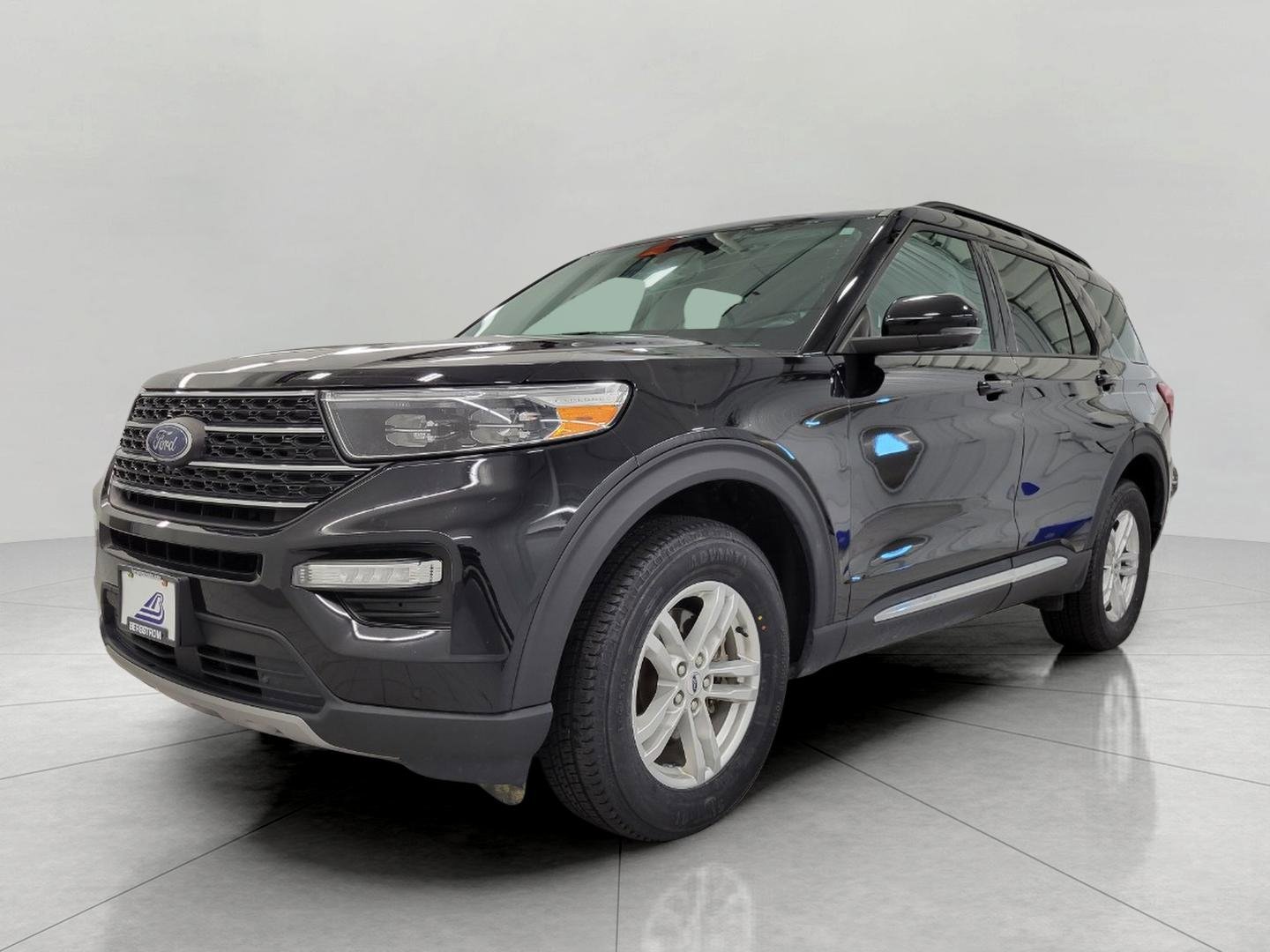 Used 2023 Ford Explorer XLT w/ Equipment Group 202A image 12