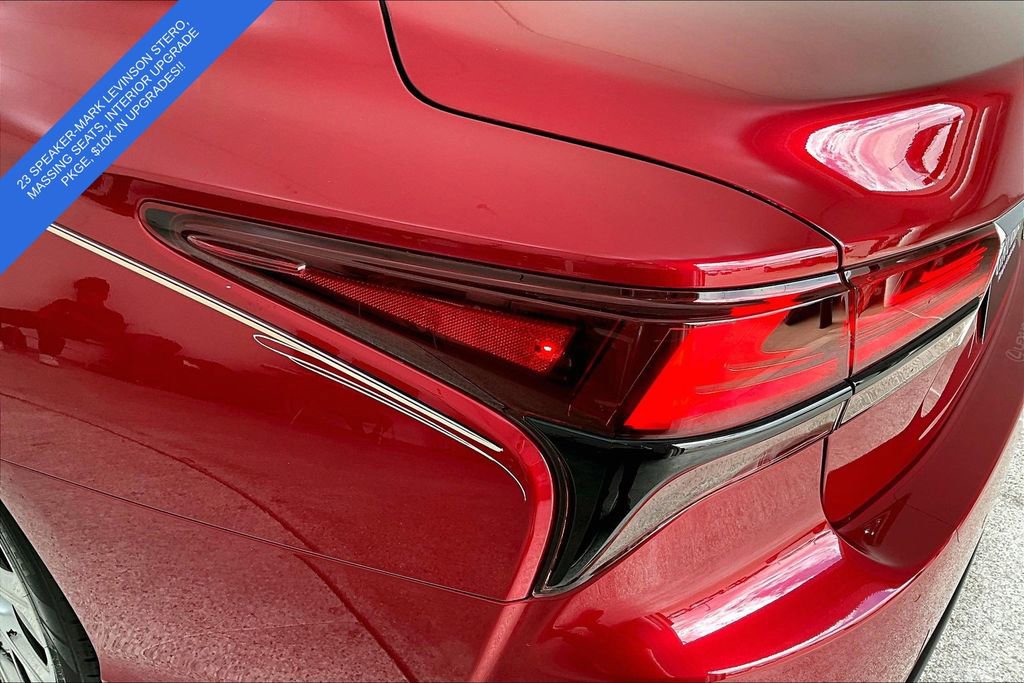 Used 2023 Lexus LS 500 AWD w/ Interior Upgrade Package image 40