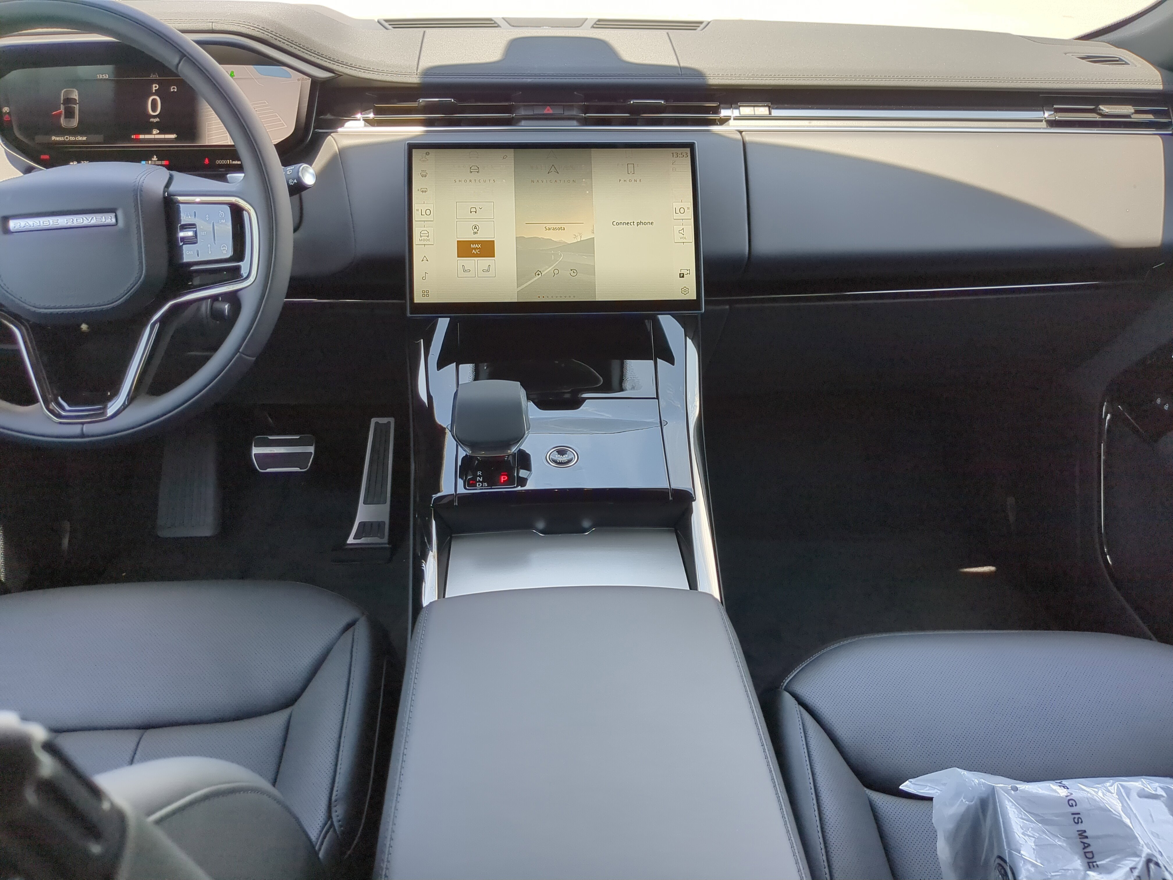 New 2025 Land Rover Range Rover Sport Dynamic SE image 13