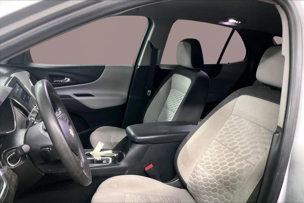 Used 2020 Chevrolet Equinox LS w/ LS Convenience Package image 23