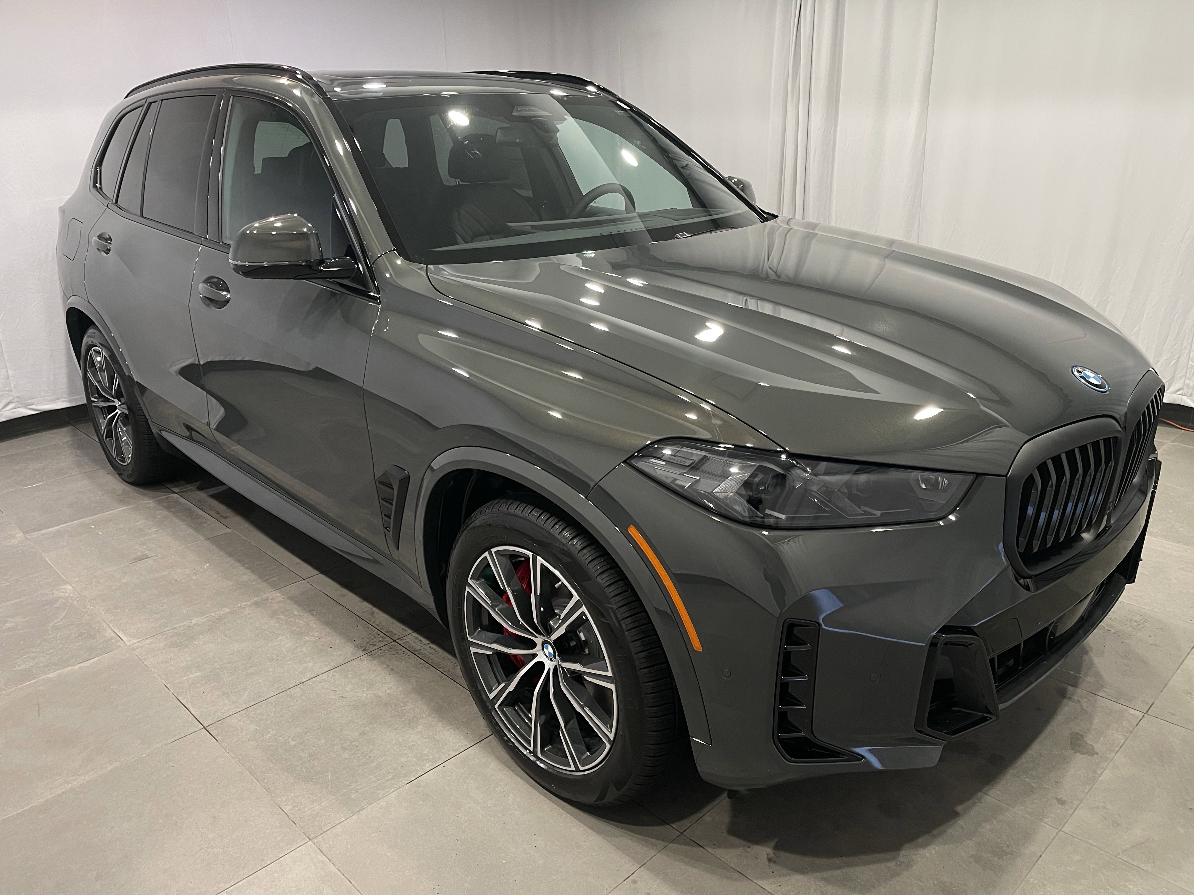 New 2026 BMW X5 xDrive50e AWD/4WD image 3
