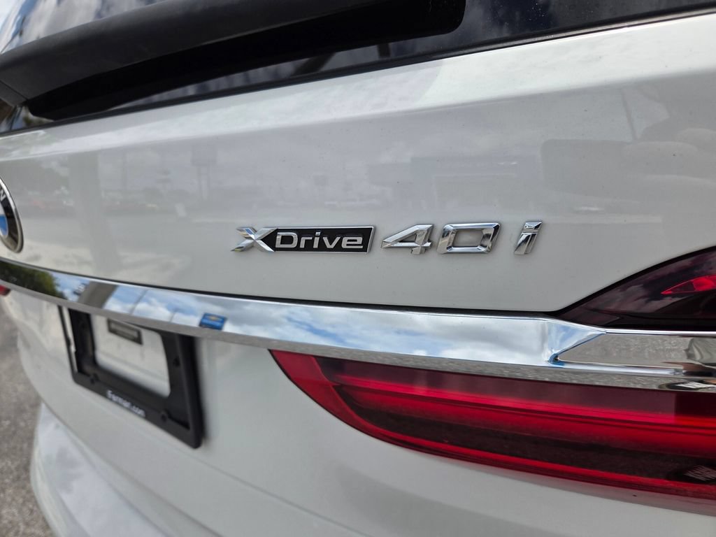 Used 2021 BMW X7 xDrive40i AWD/4WD image 14