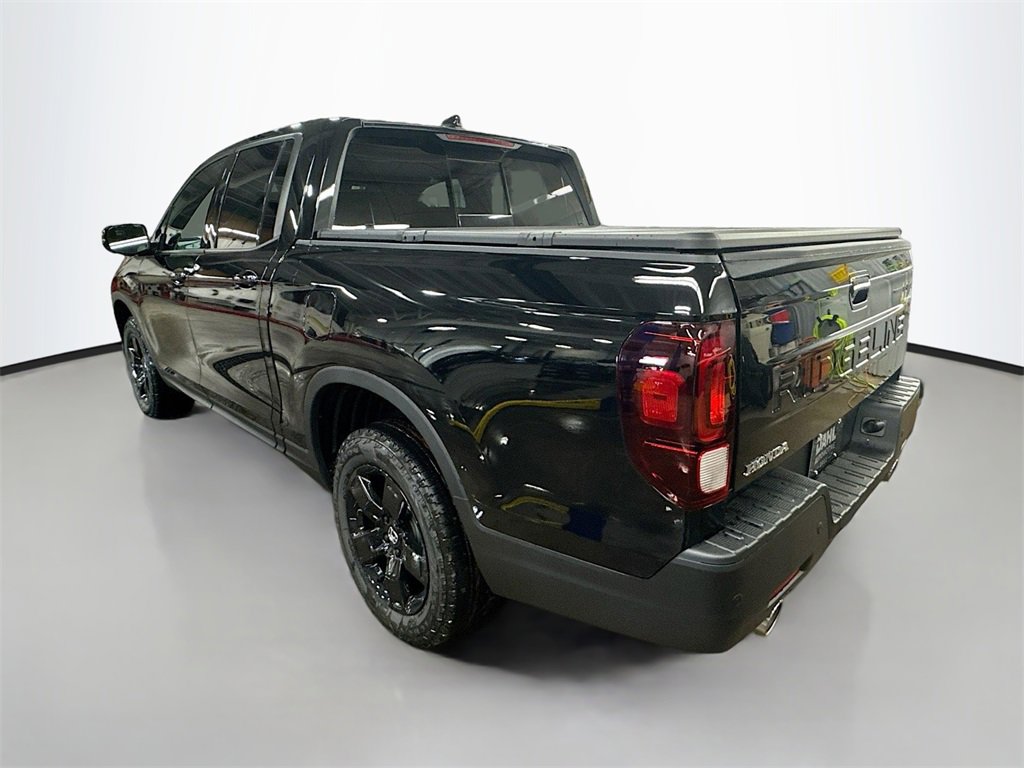 New 2025 Honda Ridgeline Black Edition image 4